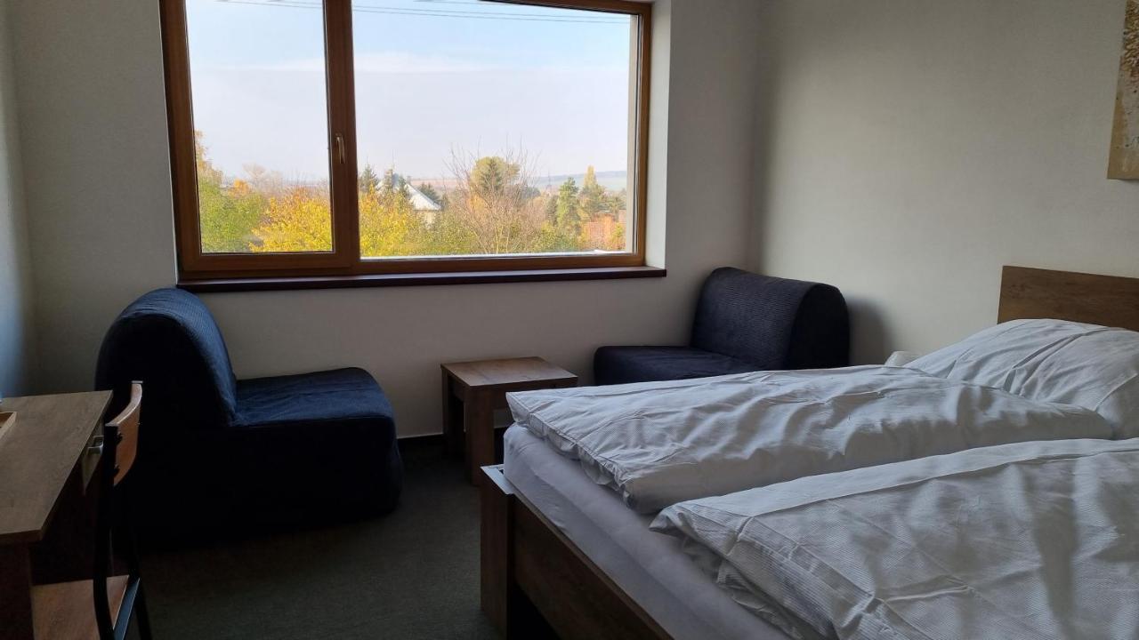 Pension Vinarstvi Klucov ภายนอก รูปภาพ